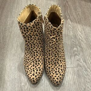 Women’s heel booties